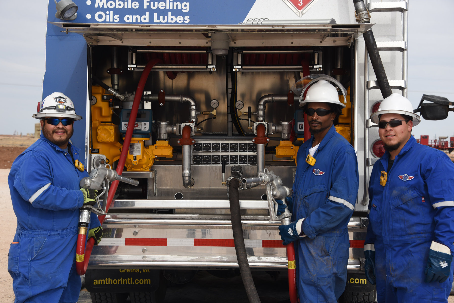 Pel-State Services crew with a mobile fueling unit